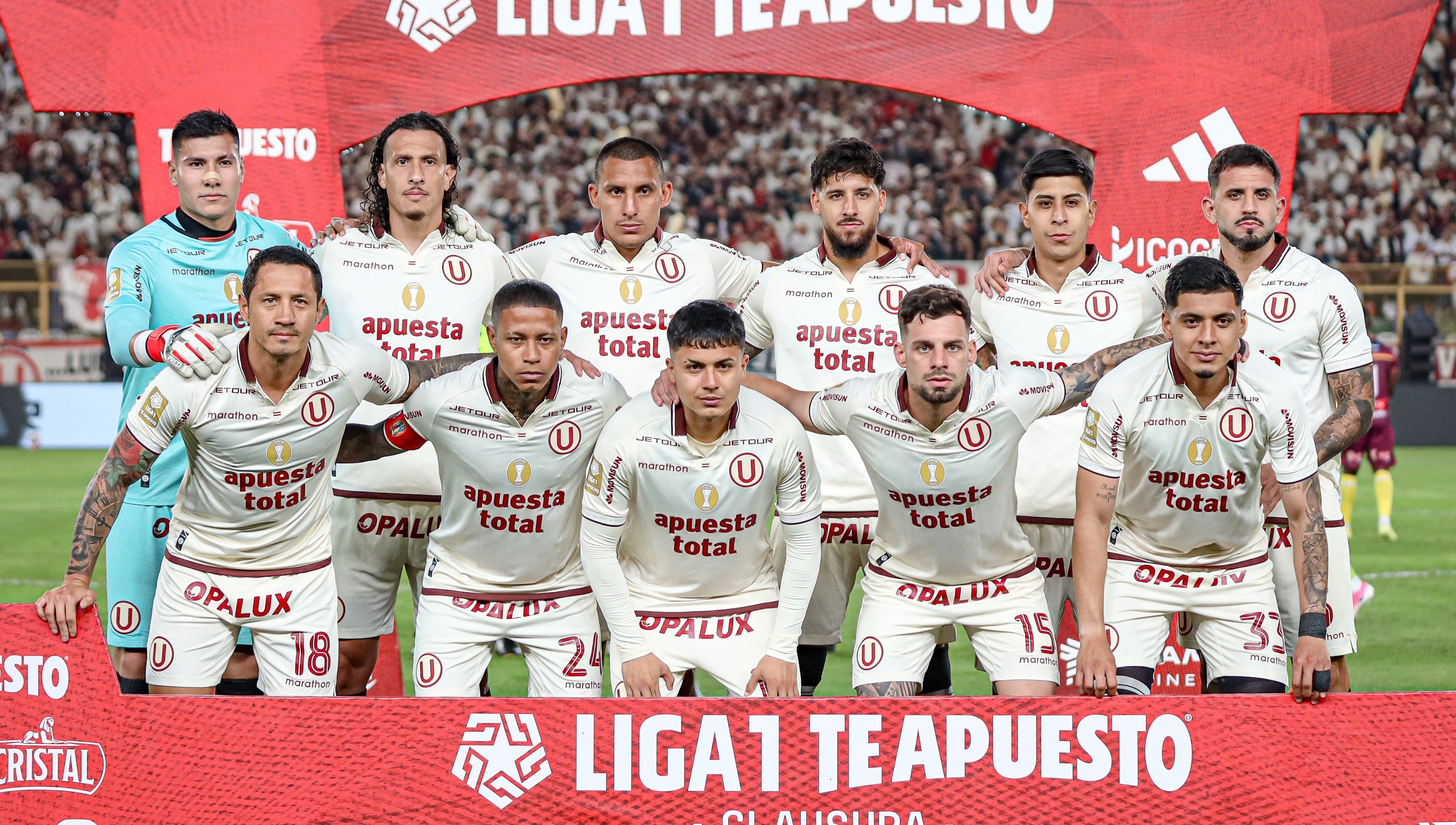 Universitario se prepara para presentar a Fabián Bustos commo nuevo entrenador. (Foto: FPF)