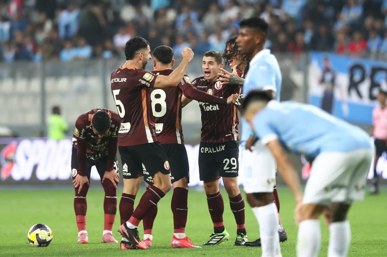Universitario festejó triunfo frente a Sporting Cristal en el Estadio Nacional. (Foto: Jesús Saucedo/GEC)