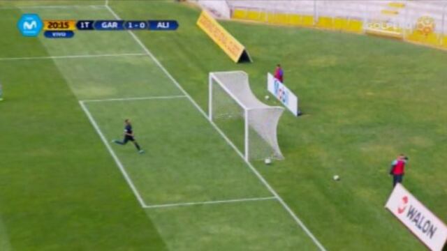 Increíble: Vidales perdió gol por intentar ‘colgar’ a Ángelo Campos [VIDEO]