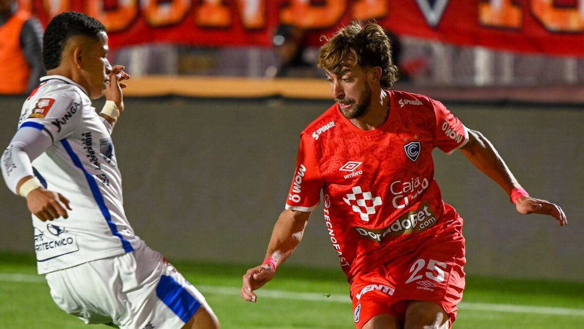 Cienciano y Alianza Universidad se enfrentaron por la fecha 8 del Torneo Apertura.