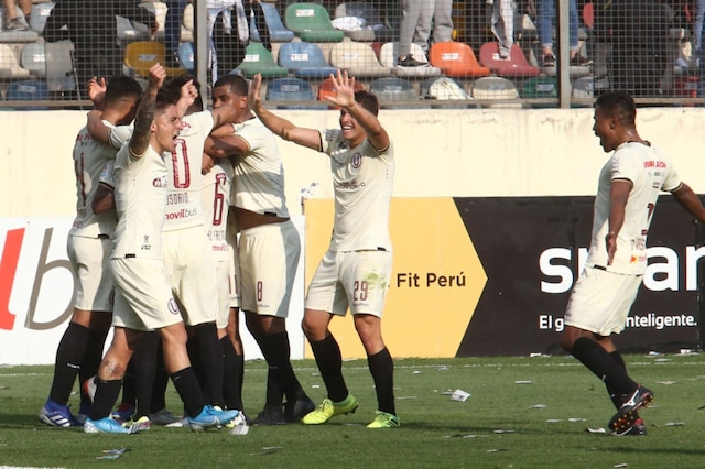 En septiembre de 2019, por el Torneo Clausura, la 'U' ganó por 1-0 a Alianza Lima con un gol de Alberto Quintero. (Foto: Getty Images)