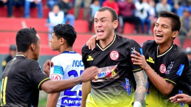 Gustavo Dulanto: "Me habían desaparecido del fútbol en Universitario de Deportes"