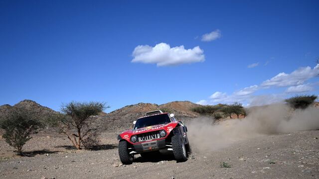 ¡Tomó la punta! Carlos Sainz ganó la Etapa 3 del Dakar 2020 y se convirtió en el líder de coches