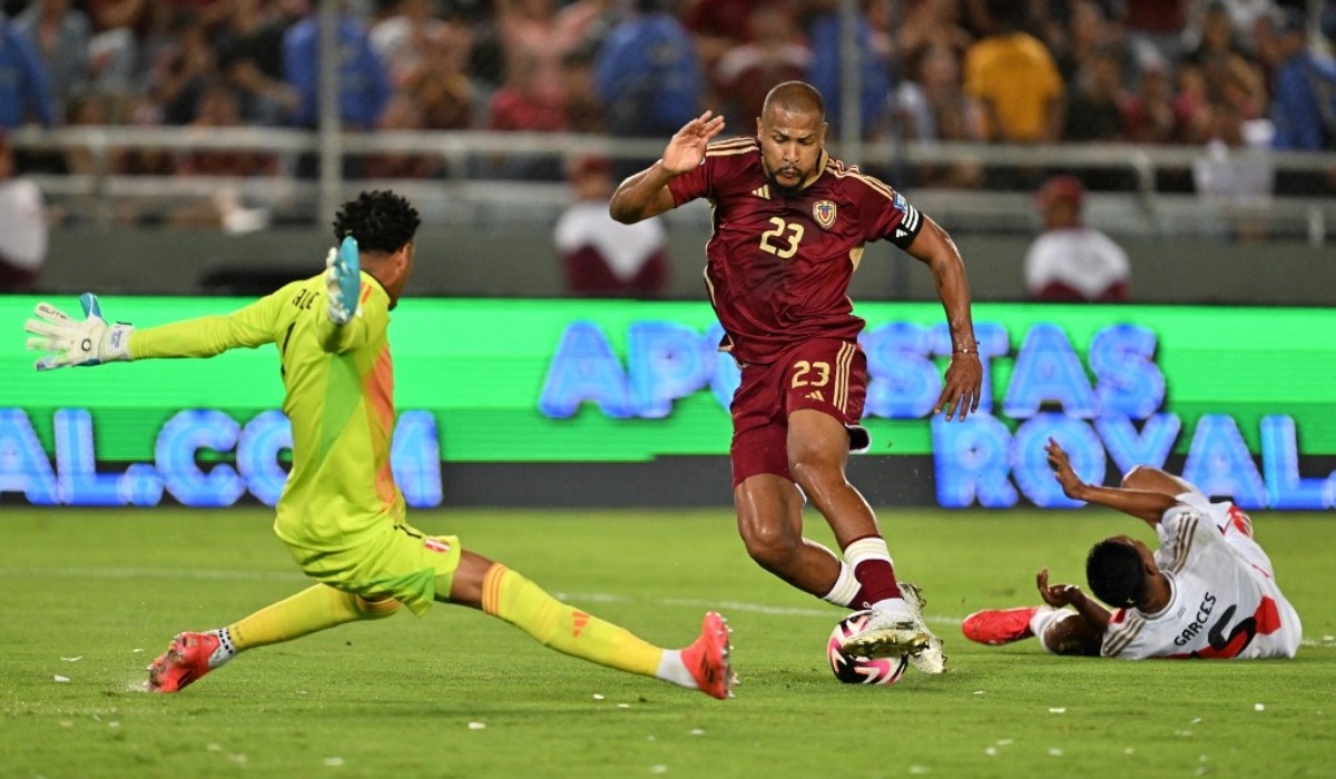 Pedro Gallese fue titular en la Selección Peruana contra Venezuela por las Eliminatorias (Foto: AFP).