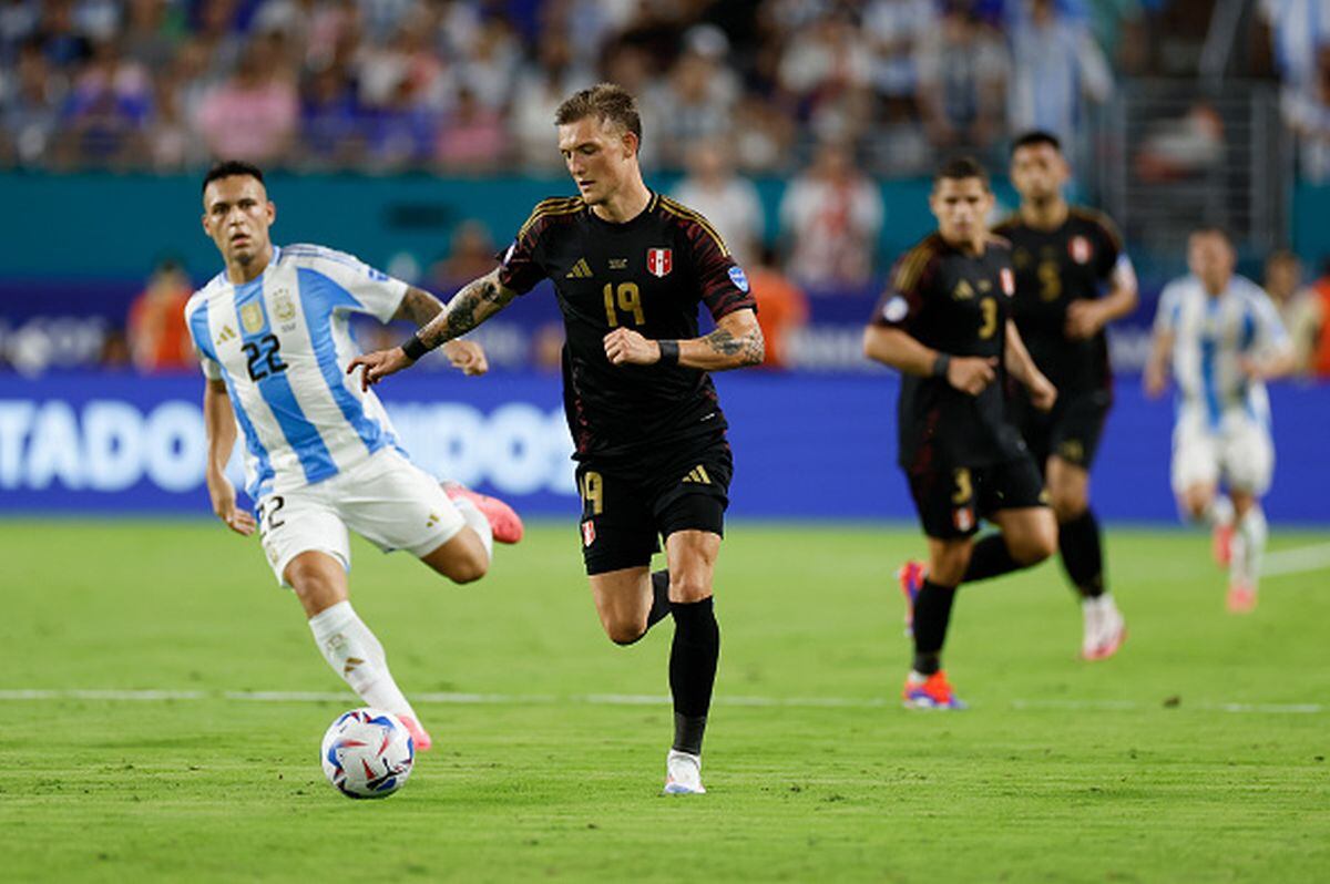 Oliver Sonne fue titular en la derrota de Perú en la Copa América ante Argentina. (Foto: Getty Images)