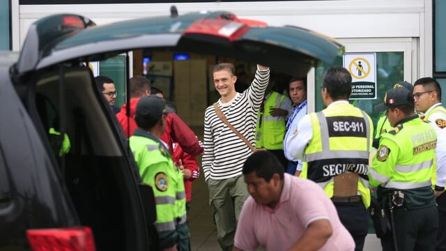 ¡Por primera vez en Perú! Oliver Sonne llegó a Lima para unirse a la bicolor