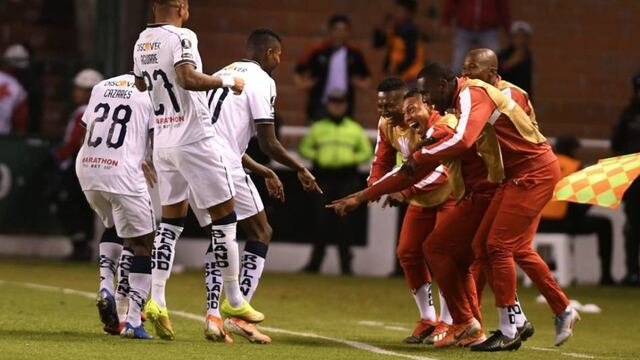 Liga de Quito venció 2-0 Barcelona SC por Liga Pro de Ecuador en el Rodrigo Paz