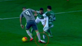 Real Madrid vs. Real Betis: el clarísimo penal que no le cobraron a Karim Benzema