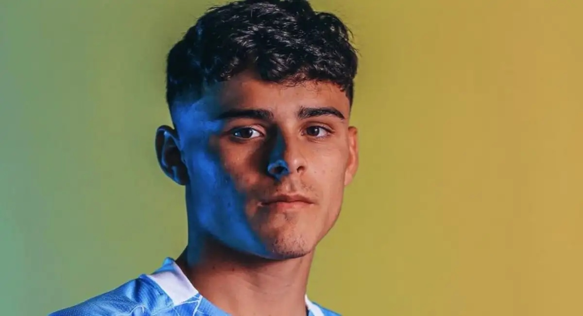 Alexander Robertson tiene orígenes peruanos y puede vestir la Bicolor. (Foto: Manchester City)