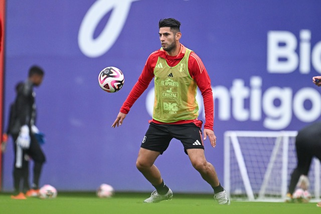 La Selección Peruana entrena en Videna, previo a los duelos ante Colombia y Ecuador por Eliminatorias al Mundial 2026. (Foto: FPF)