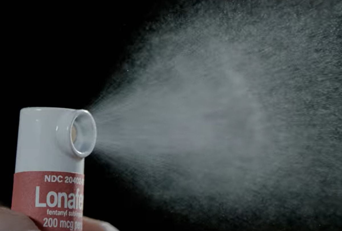Lonafen es un aerosol que solamente estaba destinado para pacientes con cáncer (Foto: Netflix)