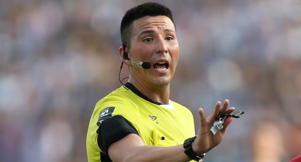 Kevin Ortega será sancionado por su polémico arbitraje en el partido entre Universitario y Cusco FC. (Foto: Liga 1)