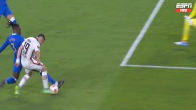 Le sacaron el gol: Borré tuvo el 2-1 en el Frankfurt vs. Rangers pero lo interceptaron [VIDEO] 