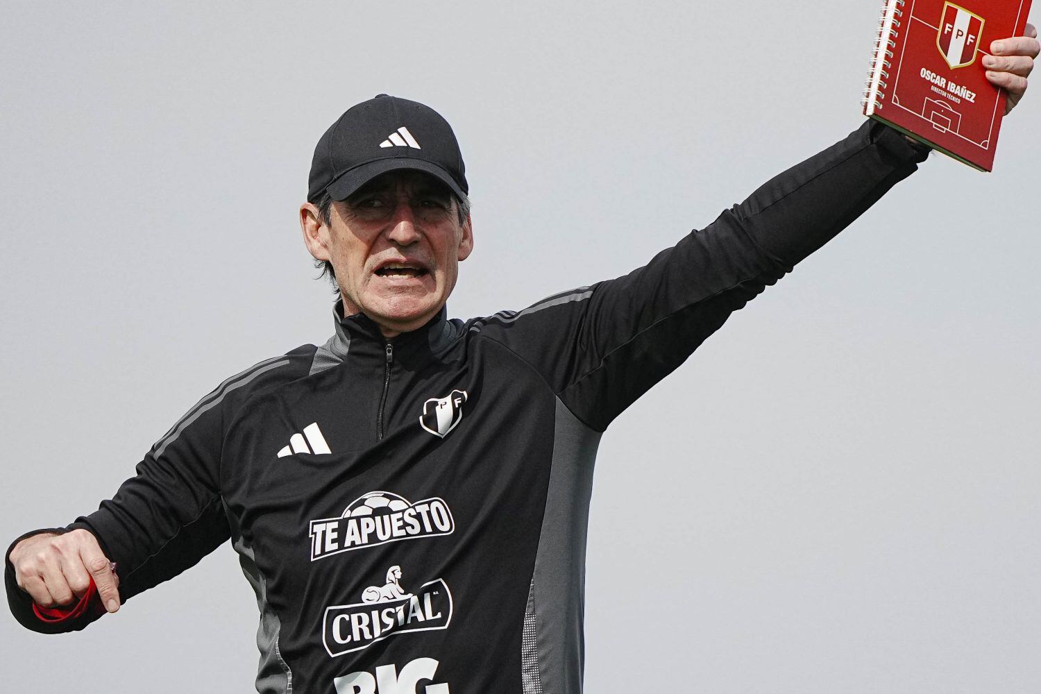 Ibáñez dirige a la selección peruana desde inicios del 2025. (Foto: ITEA / FPF)