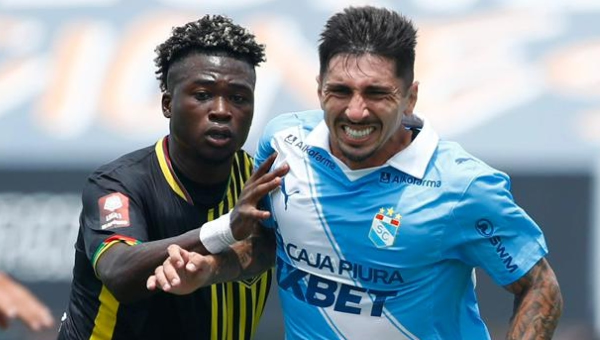 Sporting Cristal perdió por 2-1 ante CD Moquegua en el Estadio Alberto Gallardo. (Foto: Fernando Sangama / GEC)
