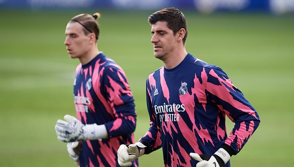 Courtois y Lunin llevan trabajando tres años juntos en el pórtico del Real Madrid. (Foto: Getty Images)