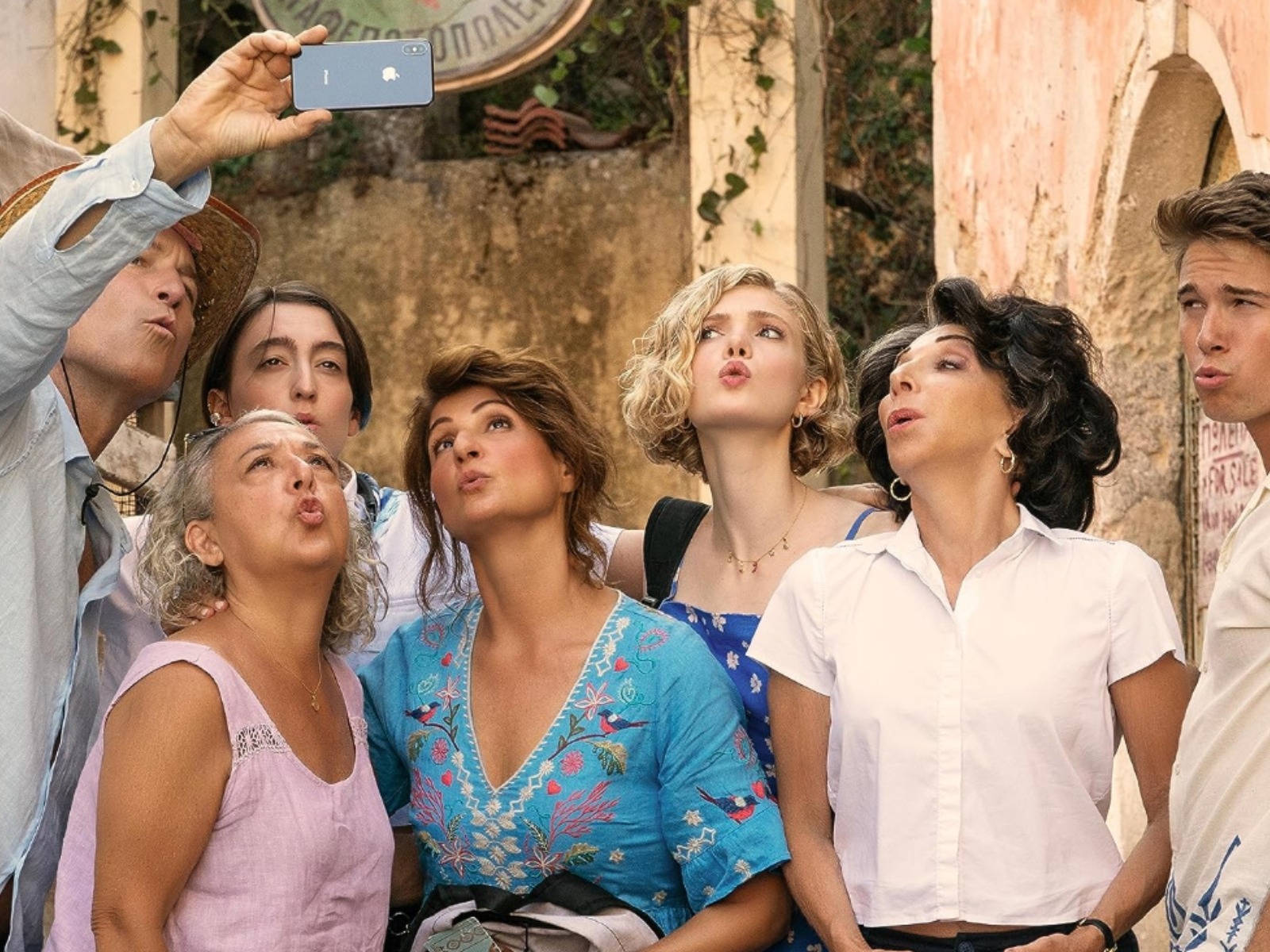 Nia Vardalos también escribió y dirigió la película “Mi gran boda griega 3” (Foto: Focus Features)