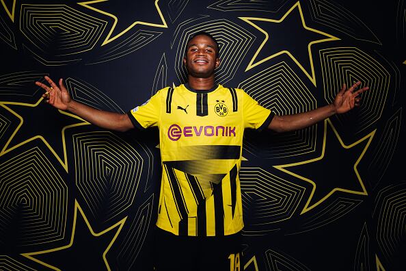 Youssoufa Moukoko tendría 24 años de edad y no 20, como indican sus documentos. (Foto: Getty Images)