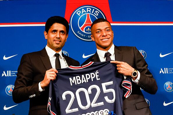 Kylian Mbappé renovó por última vez con el PSG en mayo de 2022. (Foto: Getty Images)