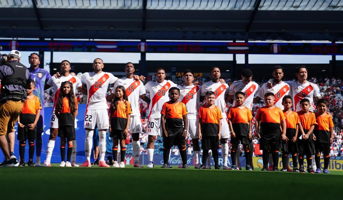 Selección Peruana se alista para enfrentar a Colombia por las Eliminatorias. (Foto: Bicolor)