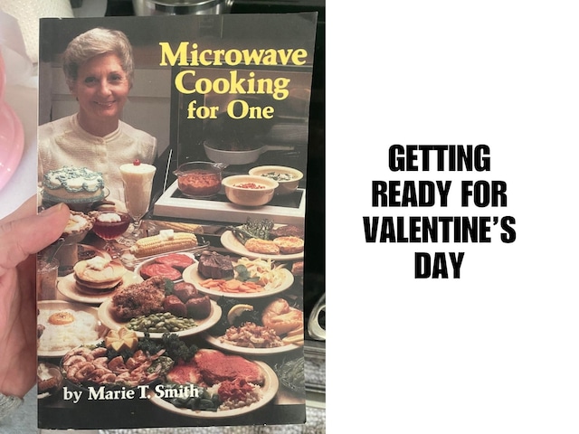 Getting ready for Valentine's Day. | Photo by Reddit