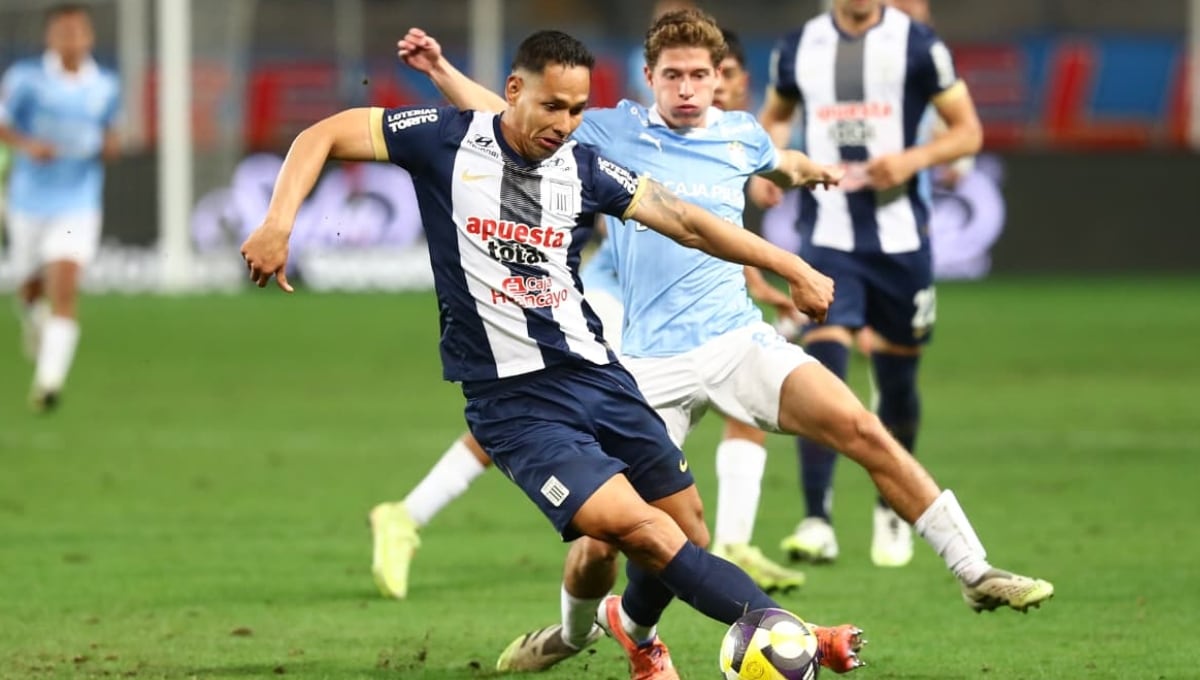 Renzo Garcés estuvo sólido en la zaga de Alianza Lima. (Foto: GEC)
