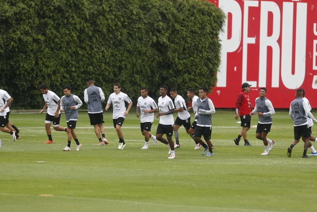 Entrenamiento de la selección peruana de fútbol con miras a la próxima fecha doble por las eliminatorias 2026. (Foto: Mario Zapata Nieto / @photo.gec)