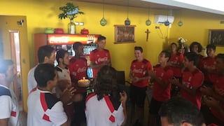 Selección sub 17: jugadores celebraron el 'cumple' de Fuentes antes del partido con Brasil