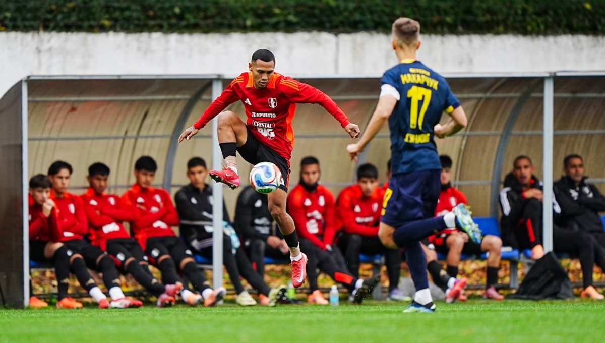 Perú se sigue preparando para enfrentar a Chile en Sochi. (Foto: La Bicolor)