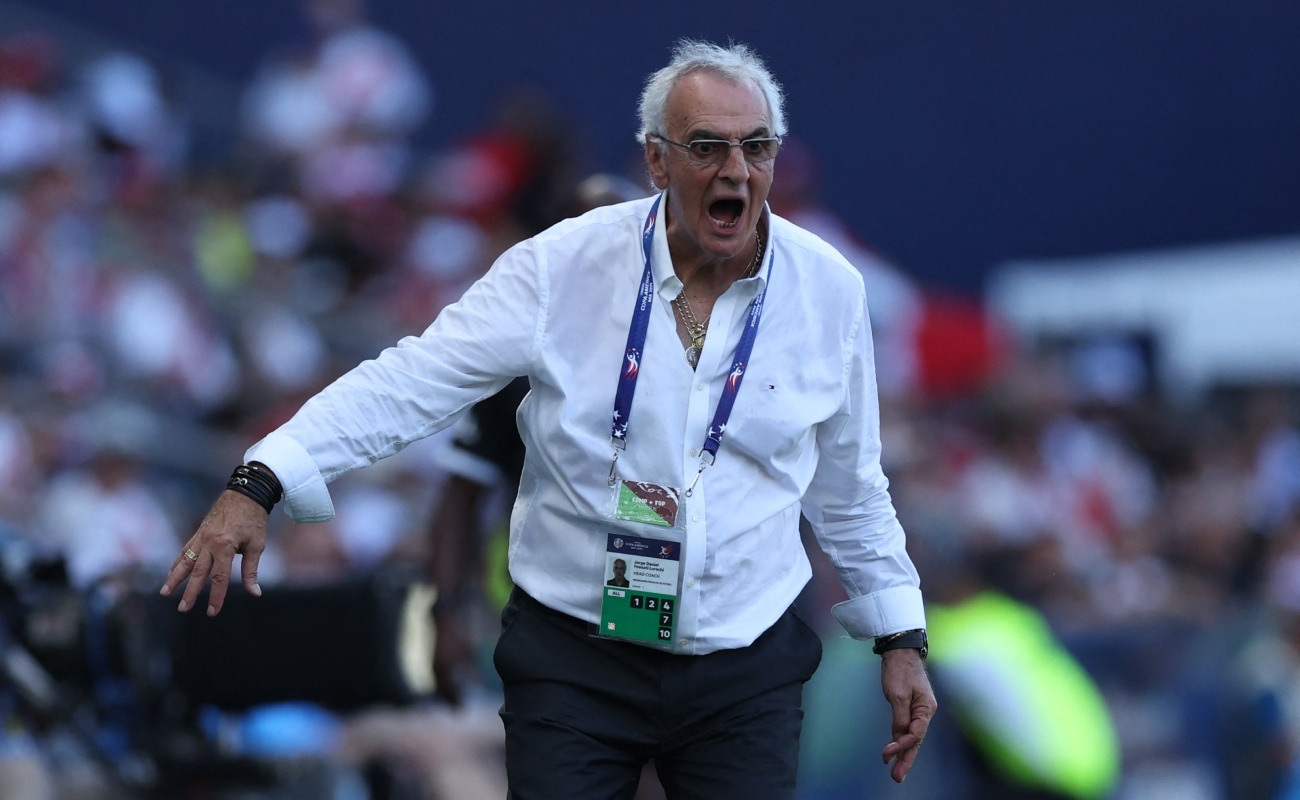 Jorge Fossati movería algunas piezas ante Argentina. (Foto: AFP)