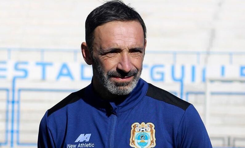 Juan Manuel Azconzábal dirigió a Binacional en 2023. (Foto: Binacional)