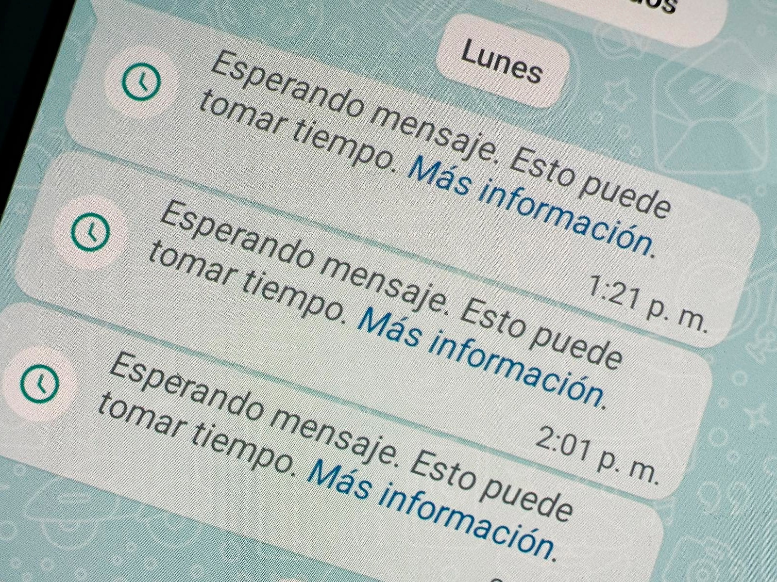 WHATSAPP | Si eres de las personas que recibe el texto de "Esperando mensaje" a cada rato en WhatsApp, aquí te enseñamos cómo solucionarlo. (Foto: Depor - Rommel Yupanqui)