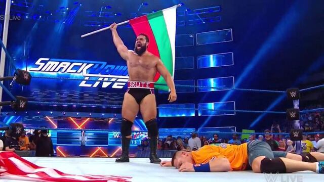 La ira del búlgaro: Rusev atacó a John Cena y flameó su bandera en SmackDown [VIDEO]