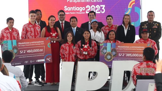 Por ganar medallas en Santiago 2023: IPD condecoró a deportistas y paradeportistas