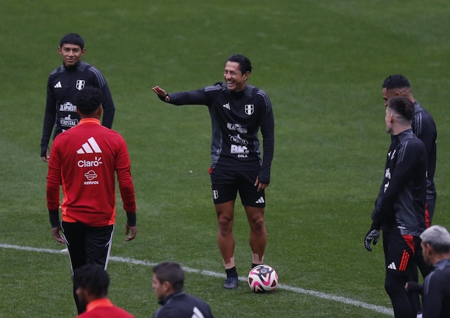 Último entrenamiento de la Selección en el Estadio Nacional antes de enfrentar a su similar de Colombia por las Eliminatorias. (Fotos: Violeta Ayasta / @photo.gec)