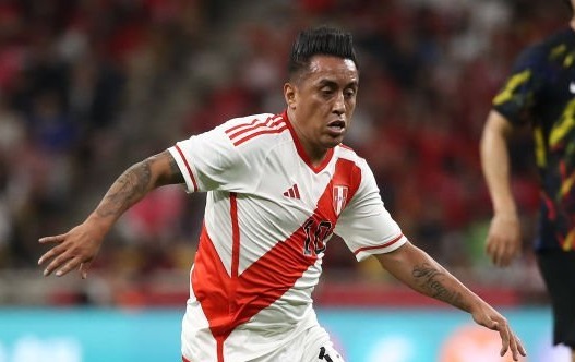 Christian Cueva ingresó por Edison Flores en el partido ante Corea del Sur. (Foto: Getty Images)