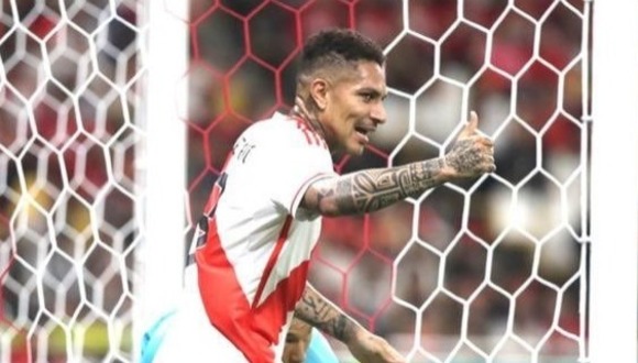 Paolo Guerrero volvió a jugar con Perú tras más de un año y medio. (Foto: Selección Peruana)