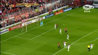 Imbatible: Armani salvó increíble ocasión de gol contra Independiente tras brutal remate al palo [VIDEO]