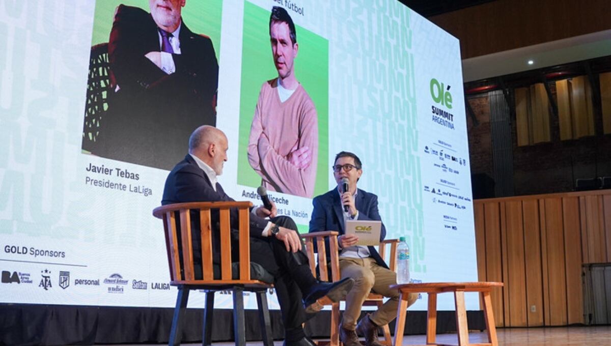 Javier Tebas fue uno de los ponentes en el evento organizado por Olé. (Foto Santiago Garcia Díaz / Clarín)