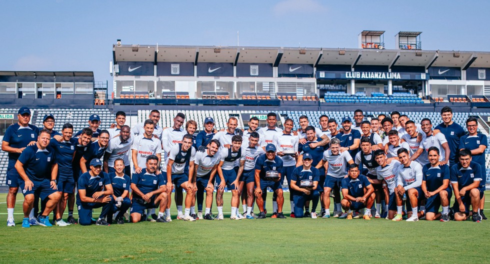 Alianza Lima celebró cumpleaños de Restrepo en Matute (Foto: prensa AL)