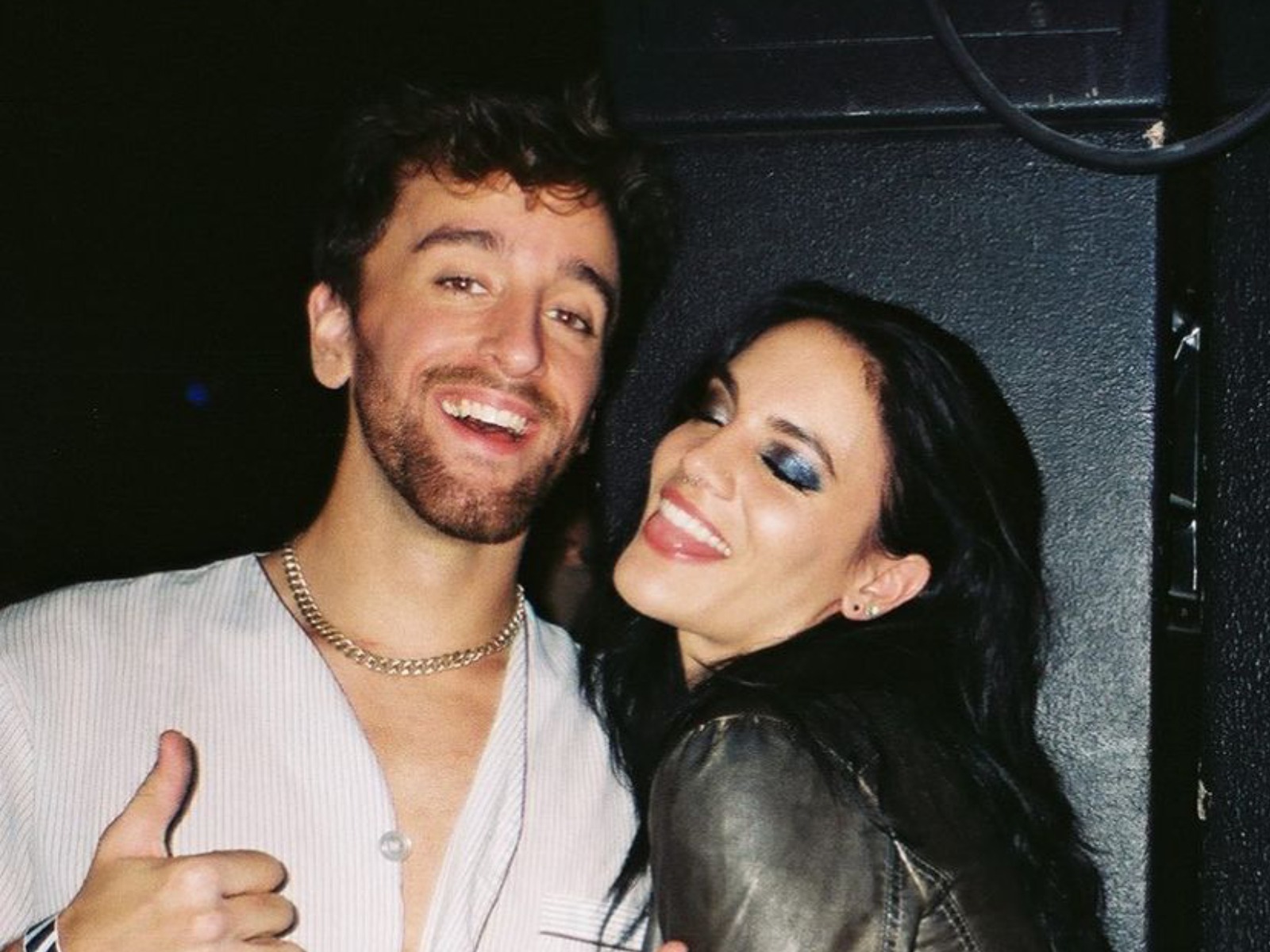 Cat Janice y Cubby disfrutando de una fantástica noche en 2022, antes del diagnostico de cáncer (Foto: Cubby / Instagram)