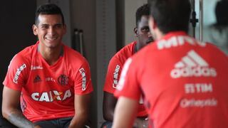 La primera vez: así se presentó Miguel Trauco ante sus compañeros del Flamengo