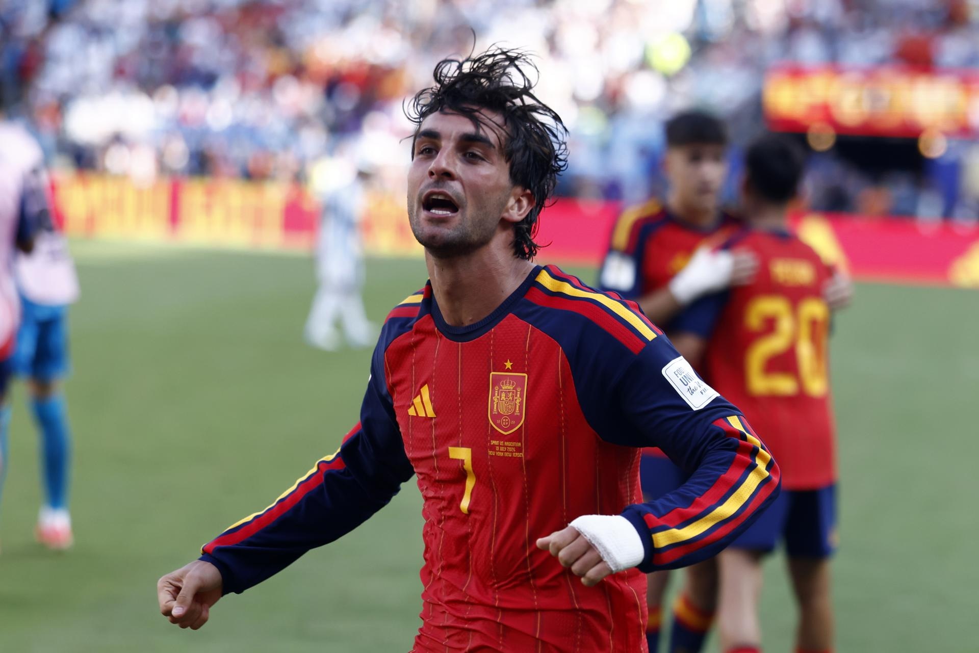 ¡Zurdazo de Ferrán y vence a ‘Dibu’! Gol de España y vence a Argentina en el segundo tiempo suplementario (Foto: EFE)