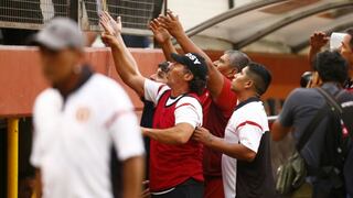 Universitario:Pedro Troglio perdió la paciencia y encaró a hinchas tras empate [FOTOS]