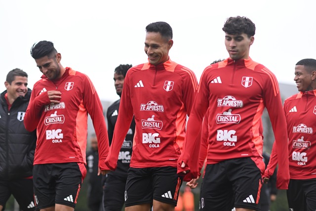 La Selección Peruana entrena en Videna, previo a los duelos ante Colombia y Ecuador por Eliminatorias al Mundial 2026. (Foto: FPF)