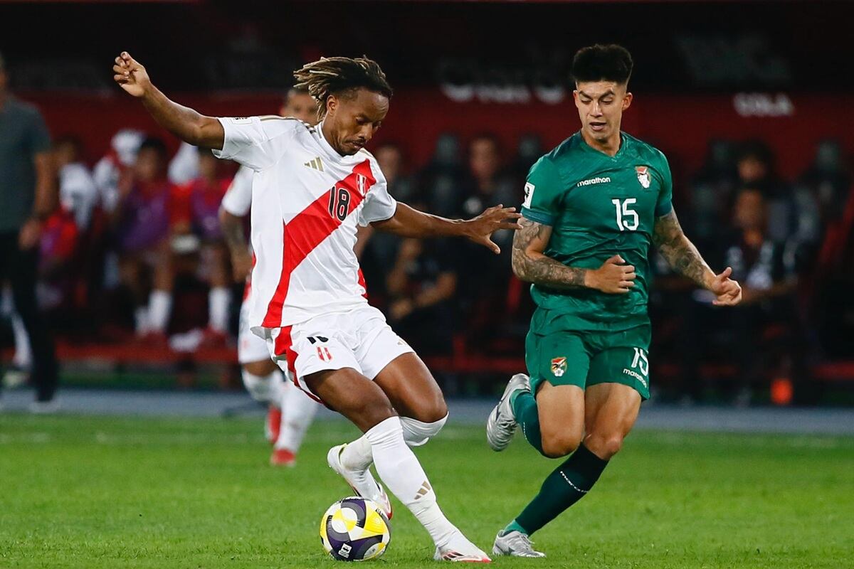 André Carrillo, en el duelo entre la Selección peruana y su similar de Bolivia por la fecha 13 de las Eliminatorias 2026, en el Estadio Nacional de Lima, el 20 de marzo de 2025. (Foto de Fernando Sangama / @photo.gec)