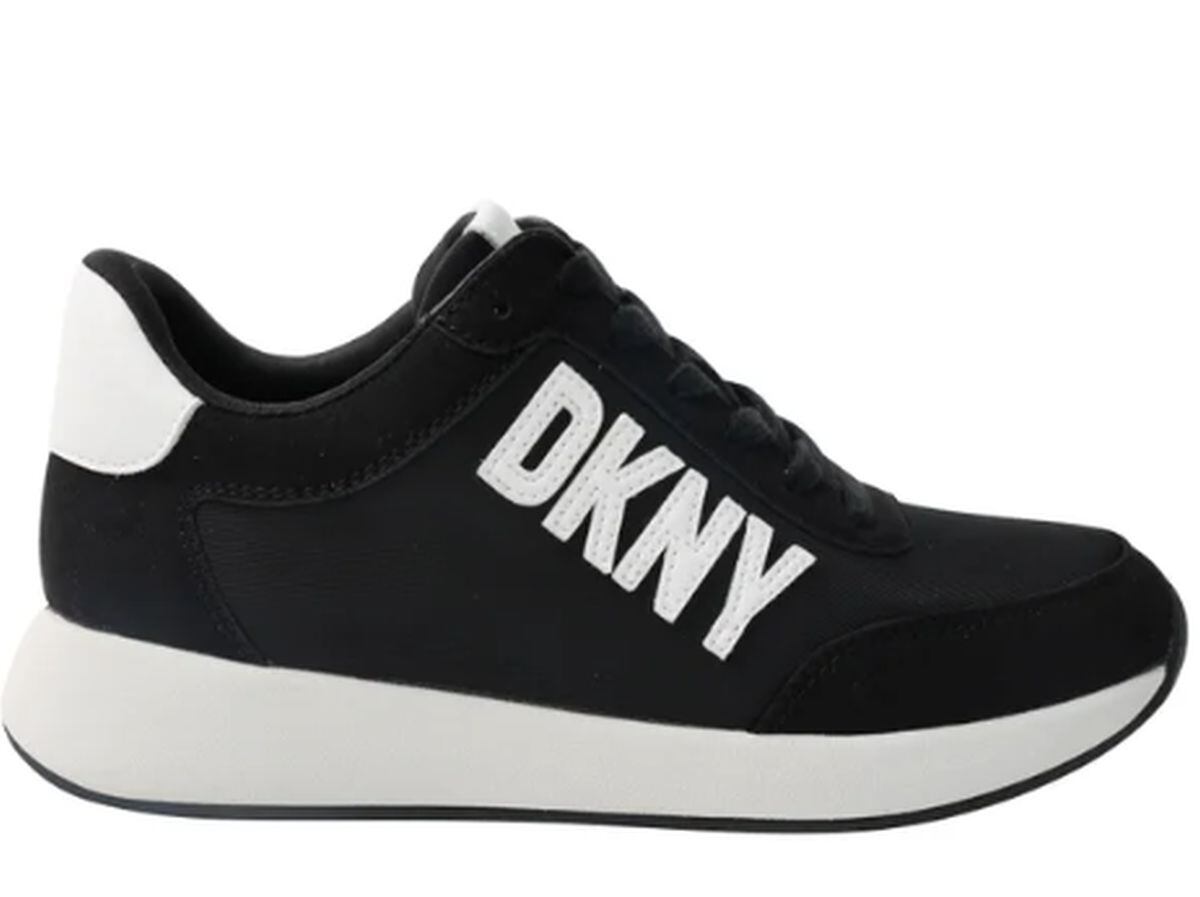 Zapatillas DKNY. (Foto: Costco)