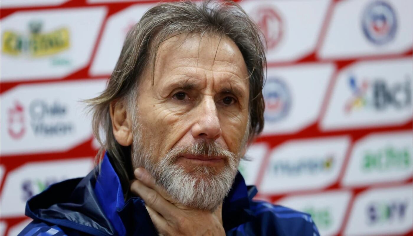 Prensa chilena estalla y culpa a Ricardo Gareca del mal momento de Chile en las Eliminatorias. (Foto: EFE | Fotógrafo: ELVIS GONZÁLEZ)