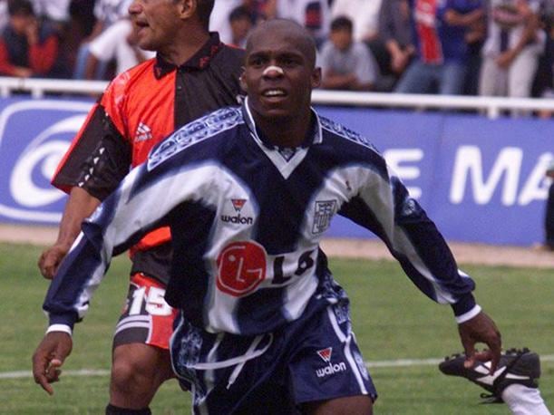 Tressor Moreno fue de las grandes figuras que tuvo Alianza Lima en la temporada 1999 (Foto: Internet)