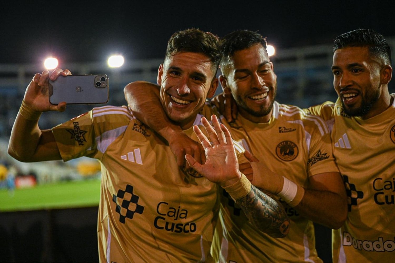 Facundo Callejo, goleador de Cusco FC, celebra su gol ante Sporting Cristal. (Foto: Paloma del Solar / GEC)